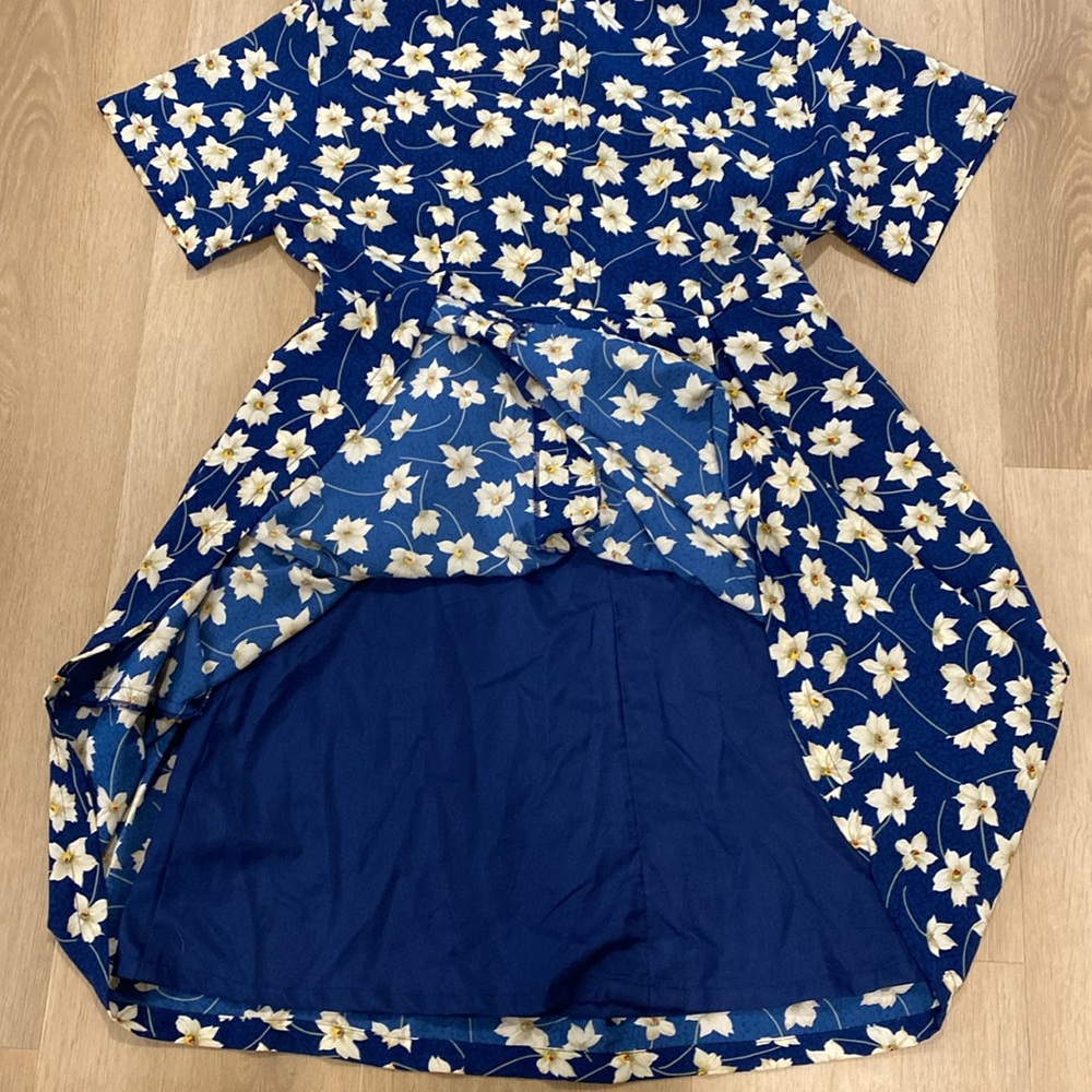90s Vintage Passports of Pier 1 Imports Blue Casual Dress White Flowers Size L - Picture 5 of 5